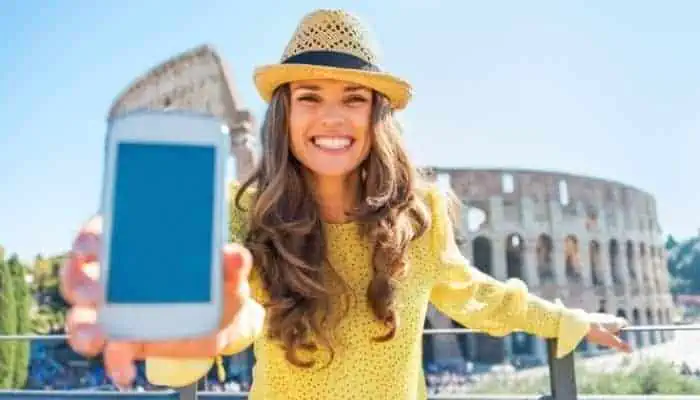 call ee from abroad
