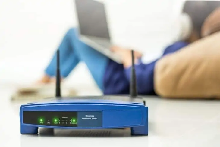 router flash green