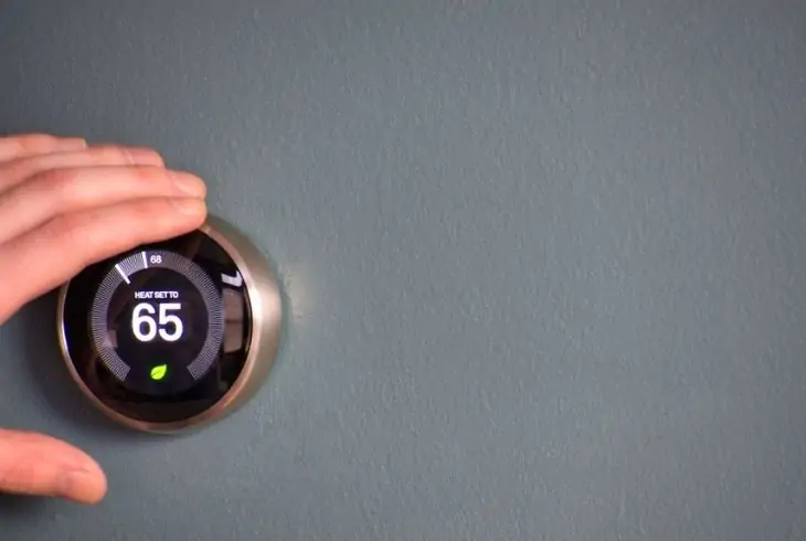 fix Nest thermostat blinking green when charging