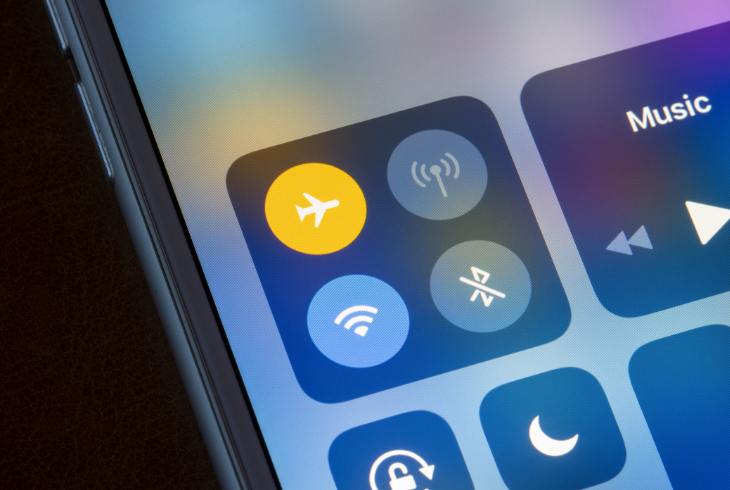 airplane mode on and off