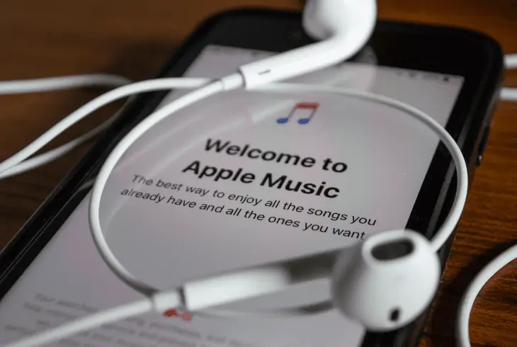 apple music as default