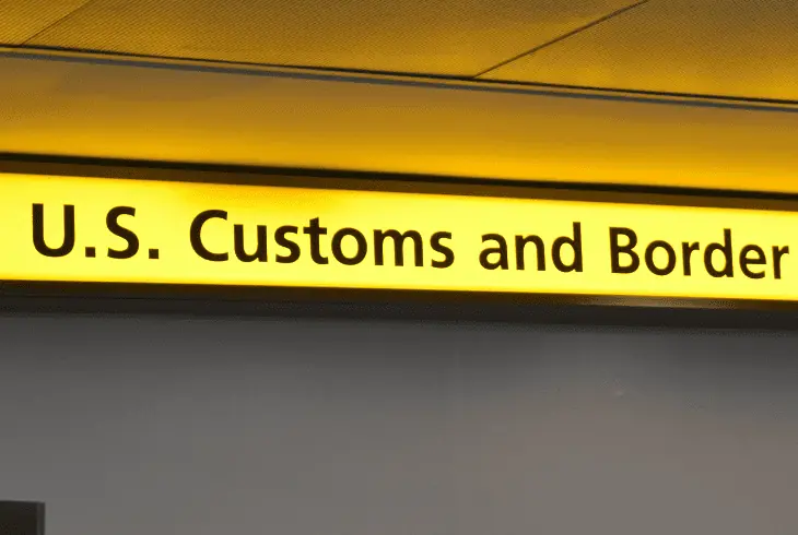 turn off roaming when close to us border