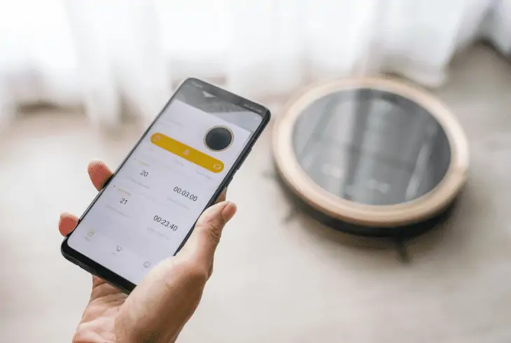 how does Shark robot vacuum work
