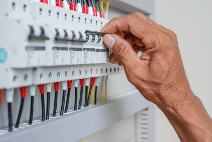 check the fuse circuit breaker