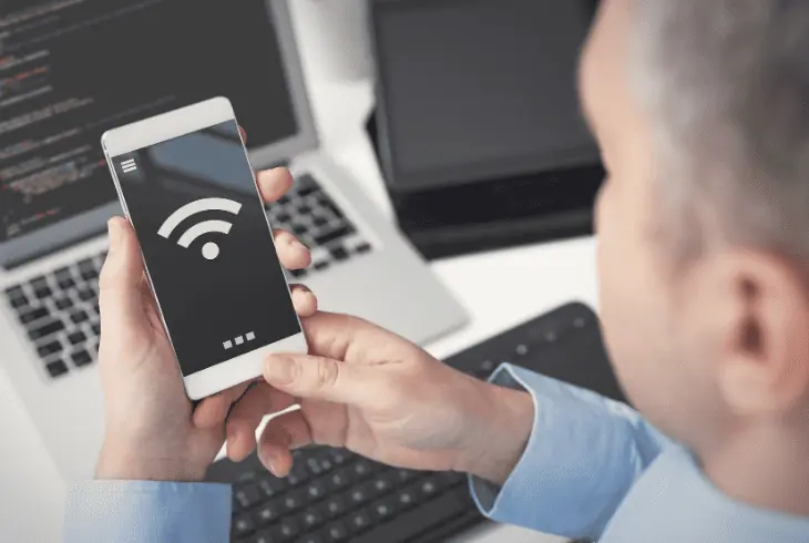 connect devices to 2.4hz frequency band