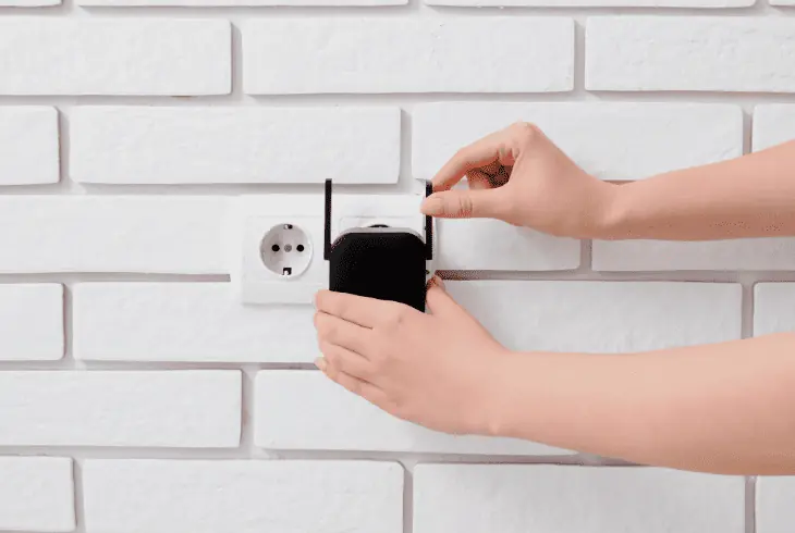 is the daisy chaining wifi extender good idea