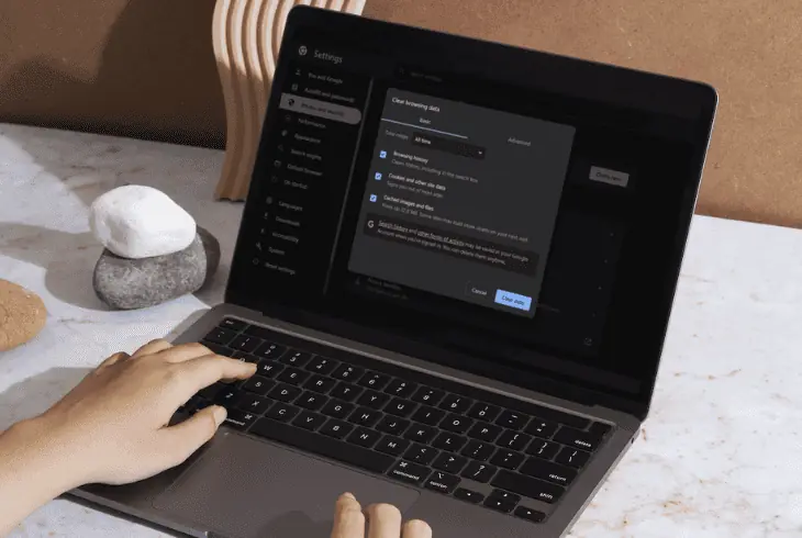clear the cache on the browser you use hulu
