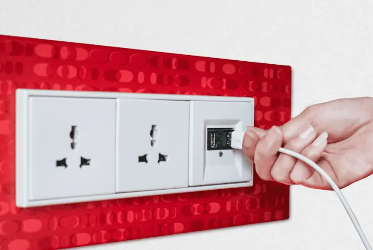 plug directly to the wall socket