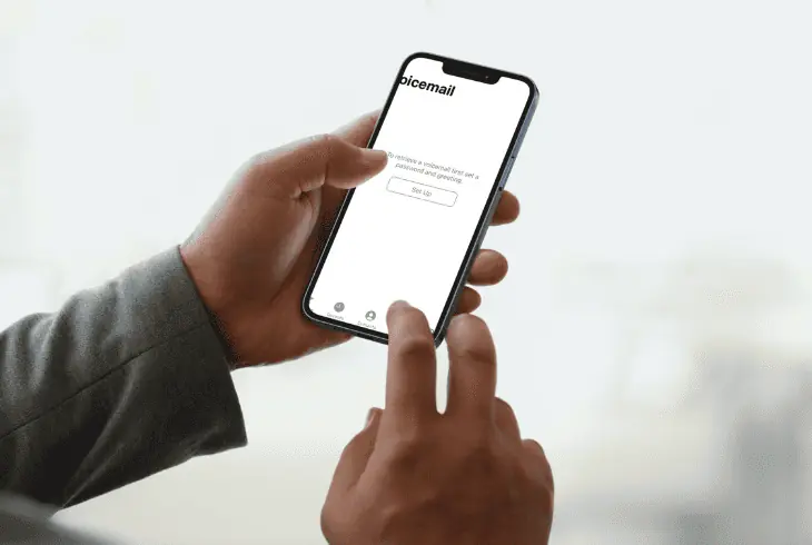 set up the voicemail correctly